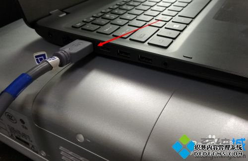 投影仪安装使用方法_投影仪的使用方法