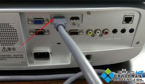 投影仪安装使用方法_投影仪的使用方法