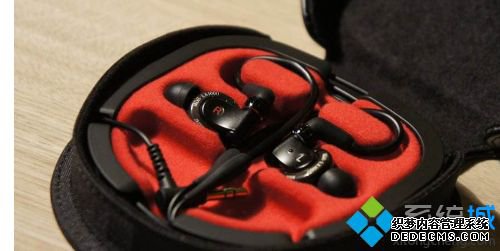 一只耳机突然没声音了怎么办_耳机忽然一个听不到了怎么解决