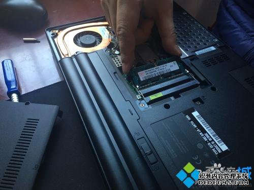 笔记本电脑散热器怎么清理_笔记本清理散热器详细教程 笔记本电脑散热器怎么清理_笔记本清理散热器详细教程